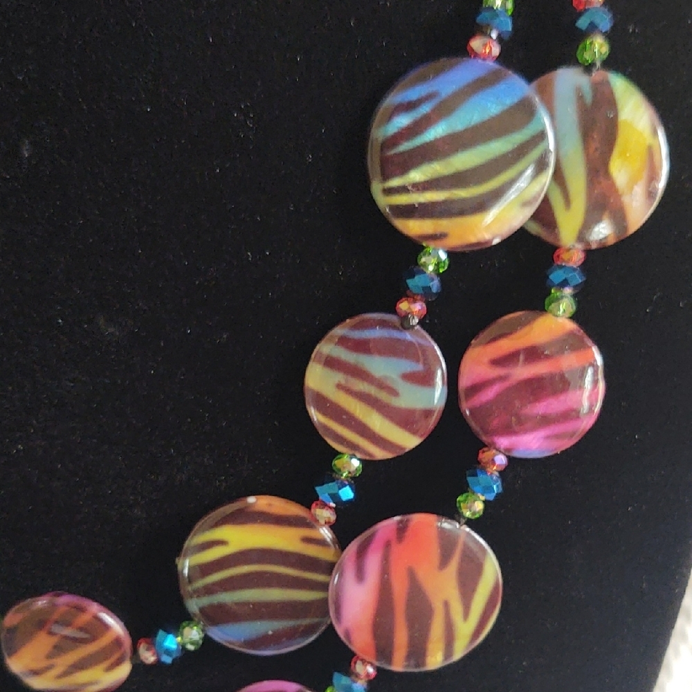 Multicolor Striped Necklace Set - image 5